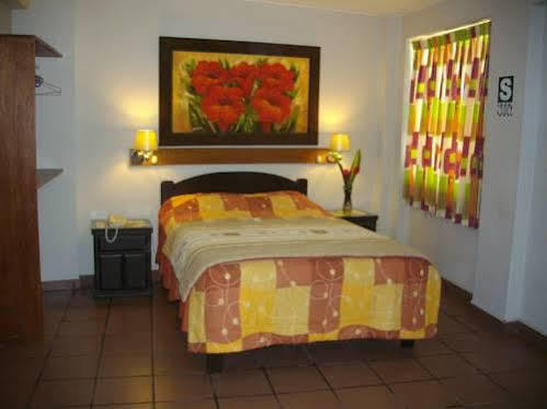 Hostal Dimar *